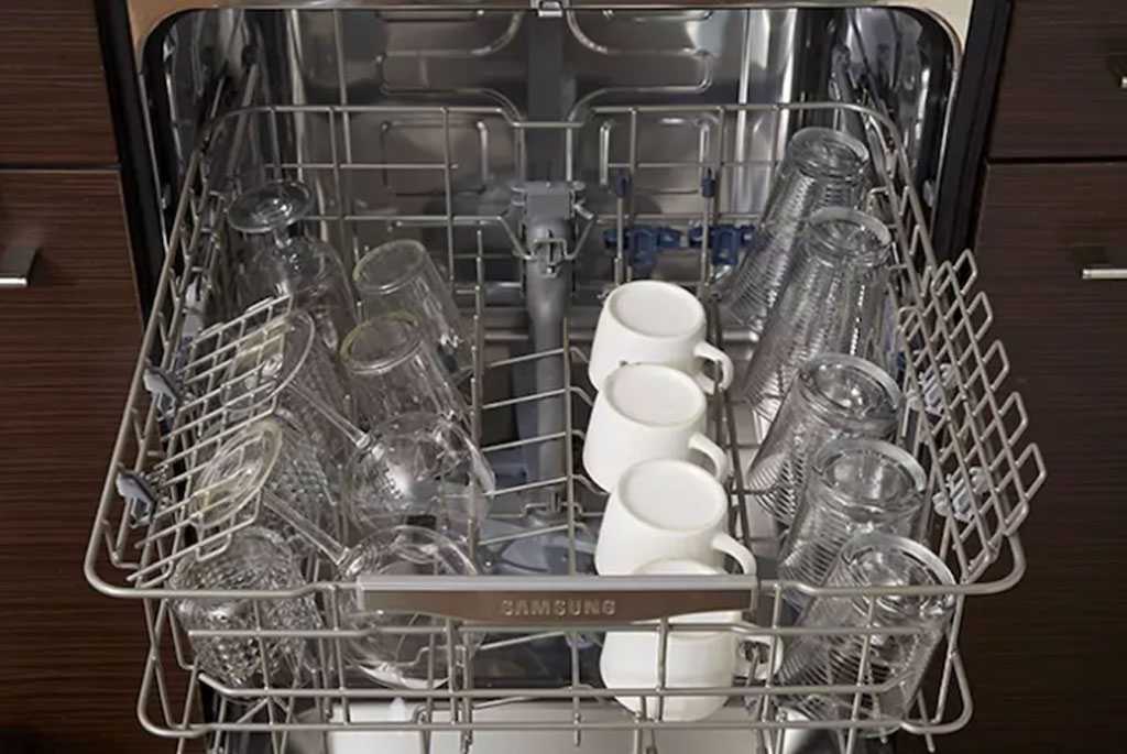 Не включается посудомоечная машина  Midea